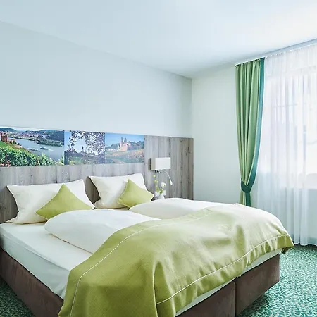 Altdeutsche Weinstube Hotel 3*