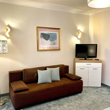 Hotel Altdeutsche Weinstube 3*