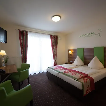 Altdeutsche Weinstube Hotel 3*