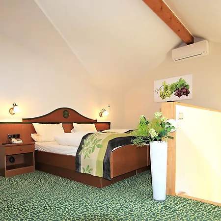 Altdeutsche Weinstube - Superior Hotel