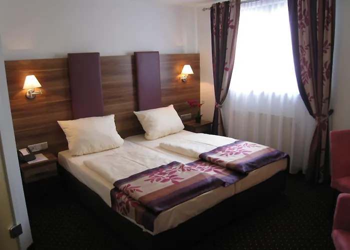 Altdeutsche Weinstube 3*