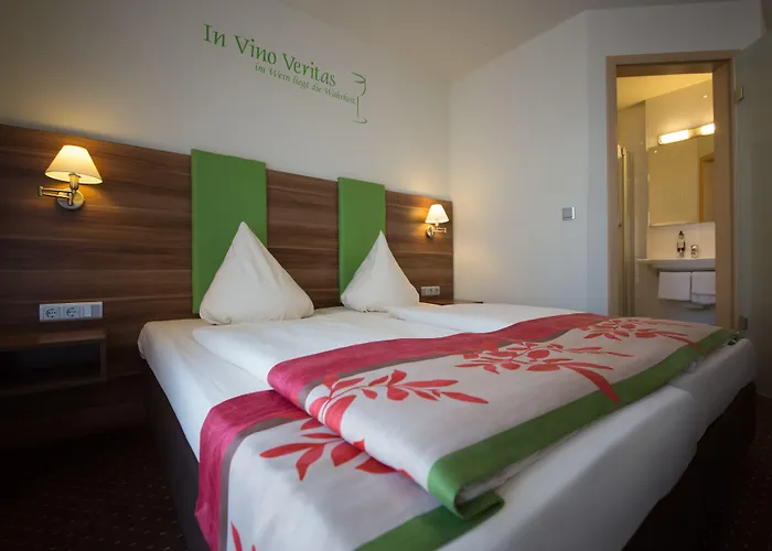 Hotel Altdeutsche Weinstube 3*