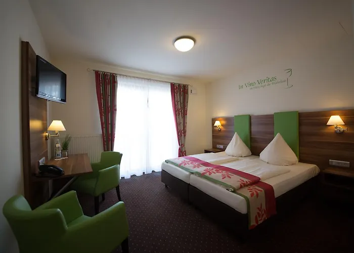 Altdeutsche Weinstube Hotel 3*